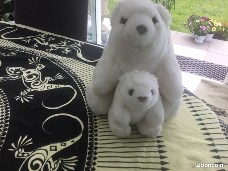Ours en peluche blanc avec son ourson (image 1)