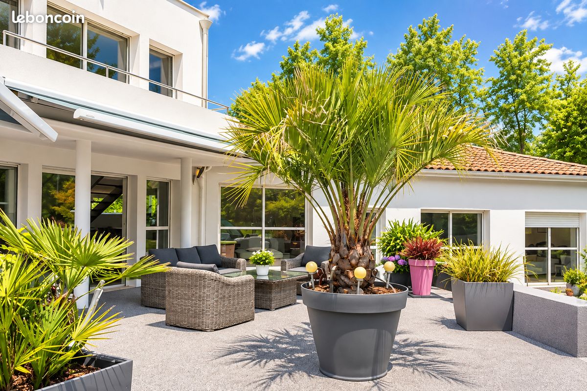 Maison 7 pièces 275 m² · à Artigues-près-Bordeaux · 275 m² · 775 000 €