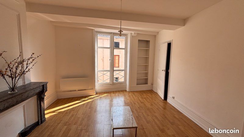 Appartement 1 pièce 33 m² · à Cluny · 33 m² · 390 €