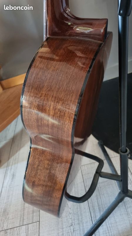 Guitare Classique Japonaise (image 5)