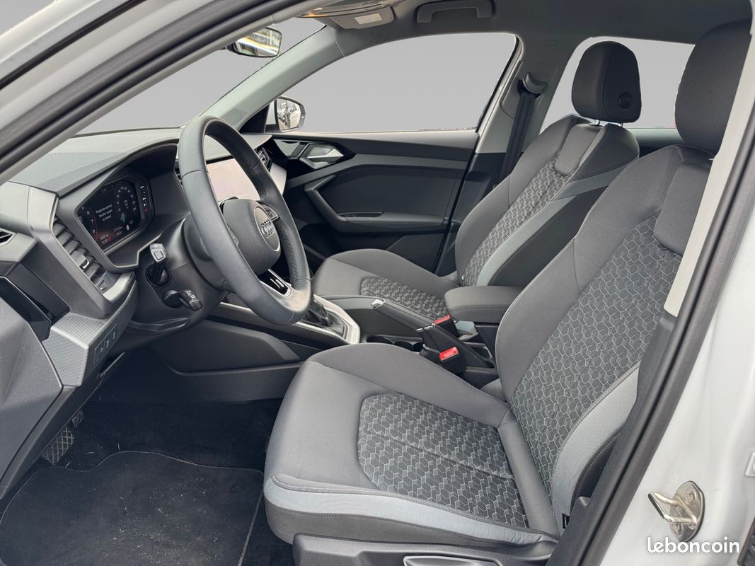 AUDI A1 Sportback 25 TFSI 95 ch S tronic 7 Design (image 10)
