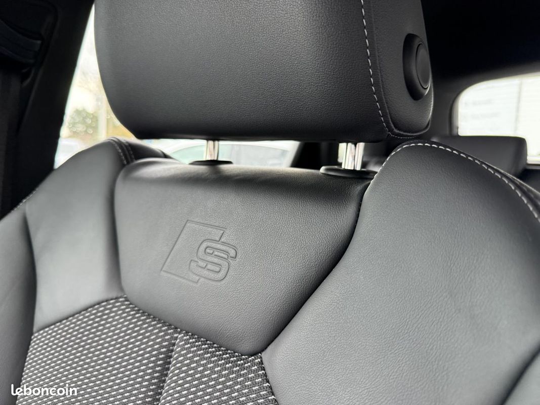 AUDI Q3 45 TFSIe 245 ch S tronic 6 S line (image 33)