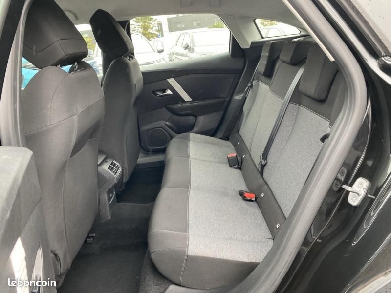 Citroen C4 PureTech 130ch S&S Feel (image 8)