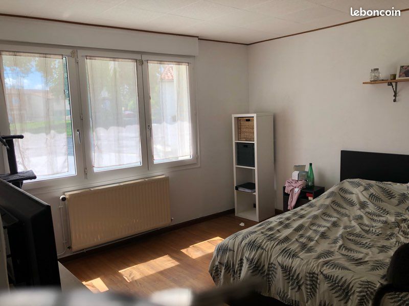 Appartement 2 pièces 75 m² · à Saintes · 75 m² · 649 €/mois