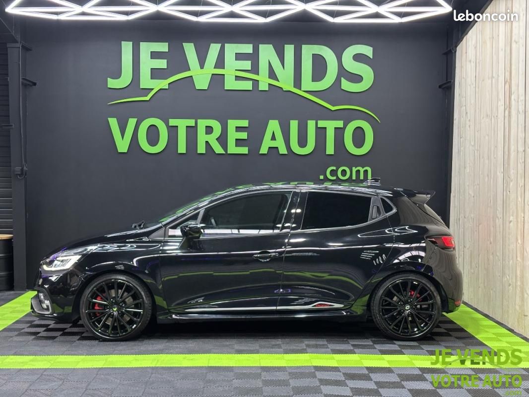 Renault Clio 1.6 T 220ch RS Trophy EDC 5p (image 17)