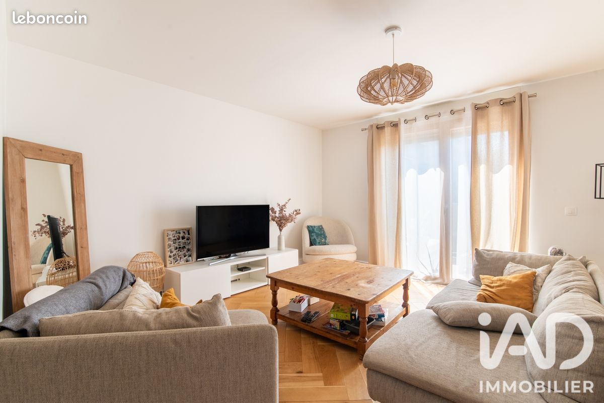 Appartement 5 pièces 80 m² · à Montévrain · 80 m² · 395 000 €