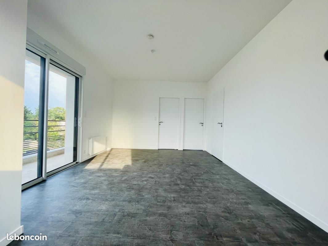Appartement 3 pièces 52 m² · à Les Herbiers · 52 m² · 736 €