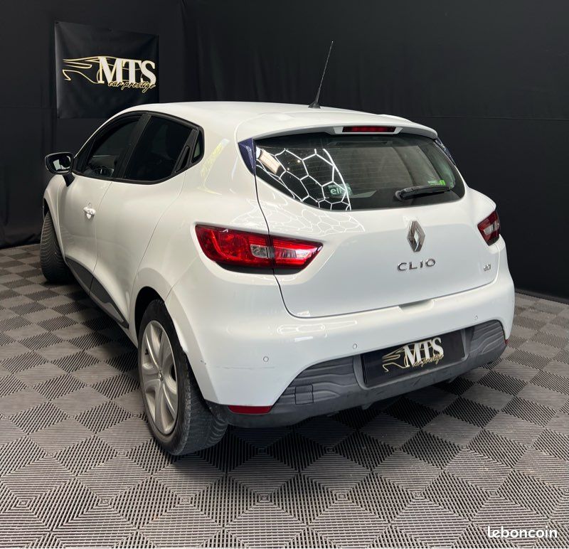 RENAULT CLIO IV 1.5 dCi 75 – Climatisation – Suivi entretien – Distribution à jour (image 2)