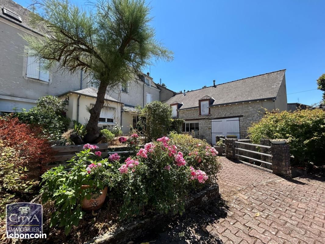 Maison 10 pièces 285 m² · à Châteauroux · 285 m² · 549 000 €
