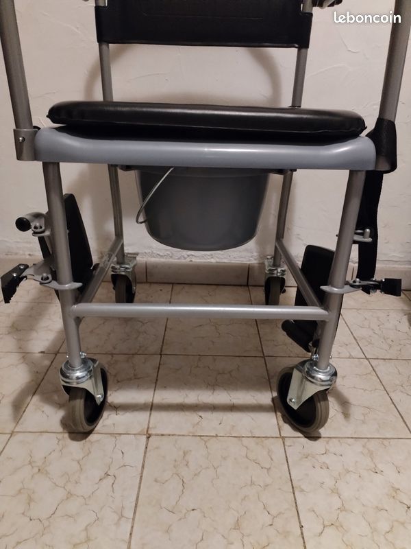 Fauteuil garde robe (image 2)