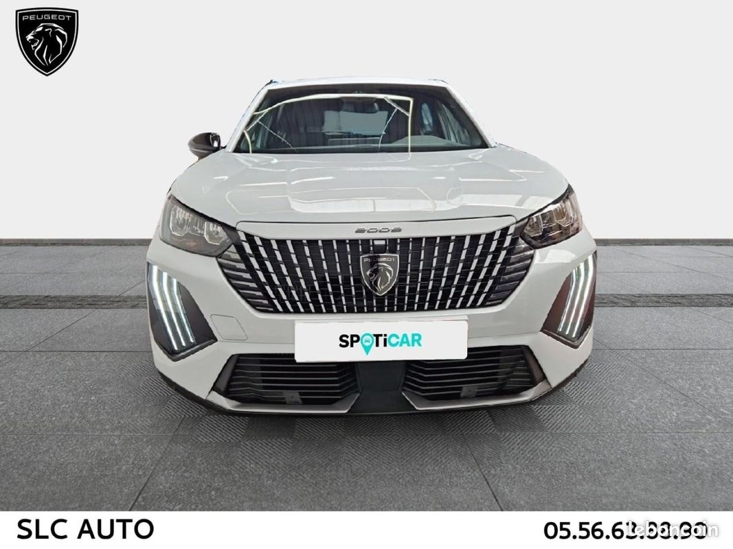 Peugeot 2008 1.2 Hybrid 145ch Allure e-DCS6 (image 12)