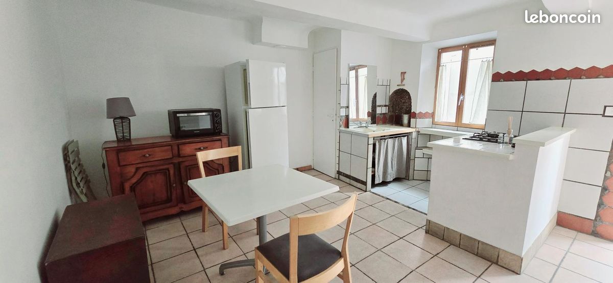 Maison 3 pièces 47 m² · à Valensole · 47 m² · 80 000 €