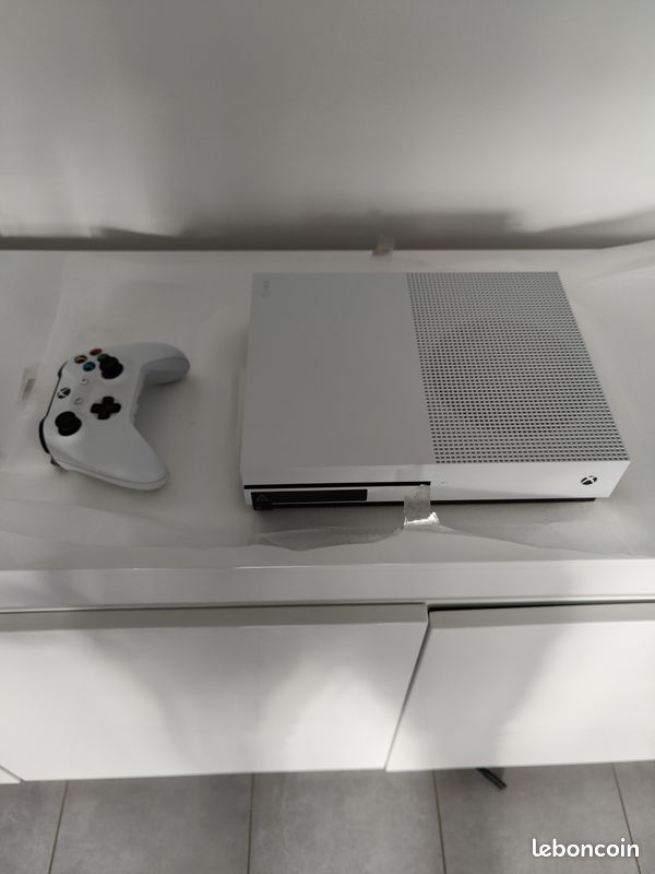Xbox one slim + jeux (image 1)