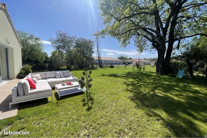 Maison récente à vendre avec jardin