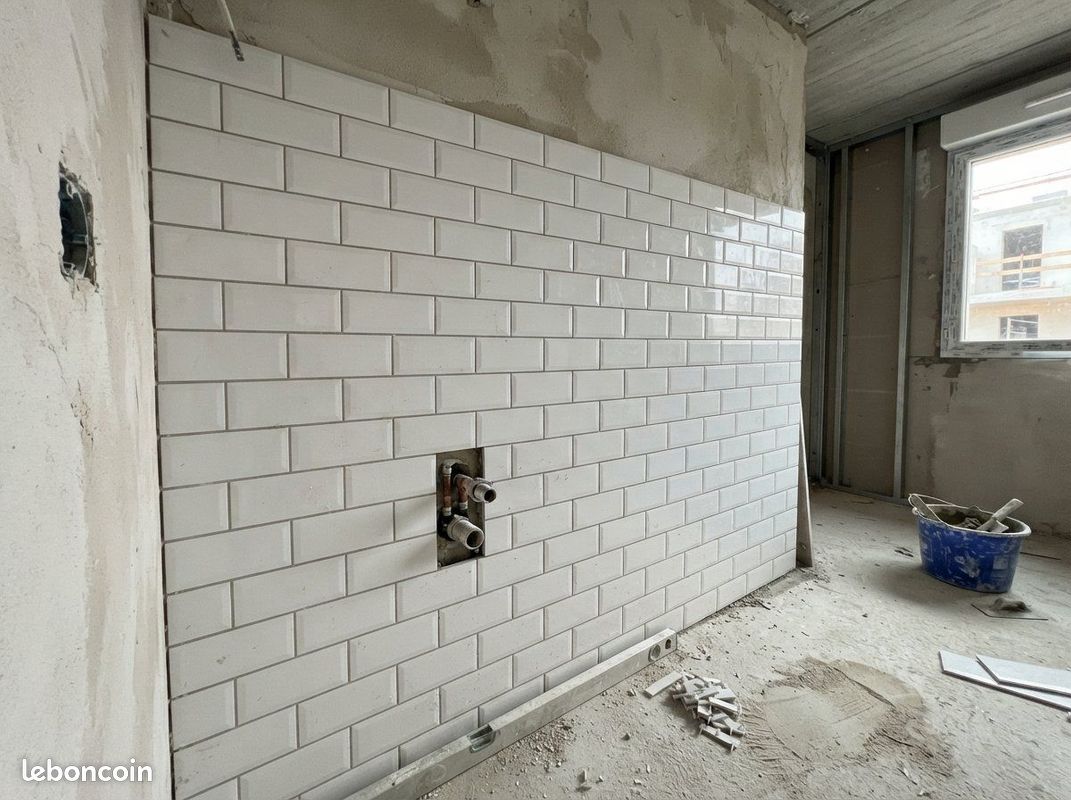 Travaux de carrelage et rénovation : sol, mur, faïence, grès cérame, mosaïque, crédence⁢⁢⁭⁮⁢⁯⁭⁫⁠‍⁯⁢​‌⁢ (image 2)