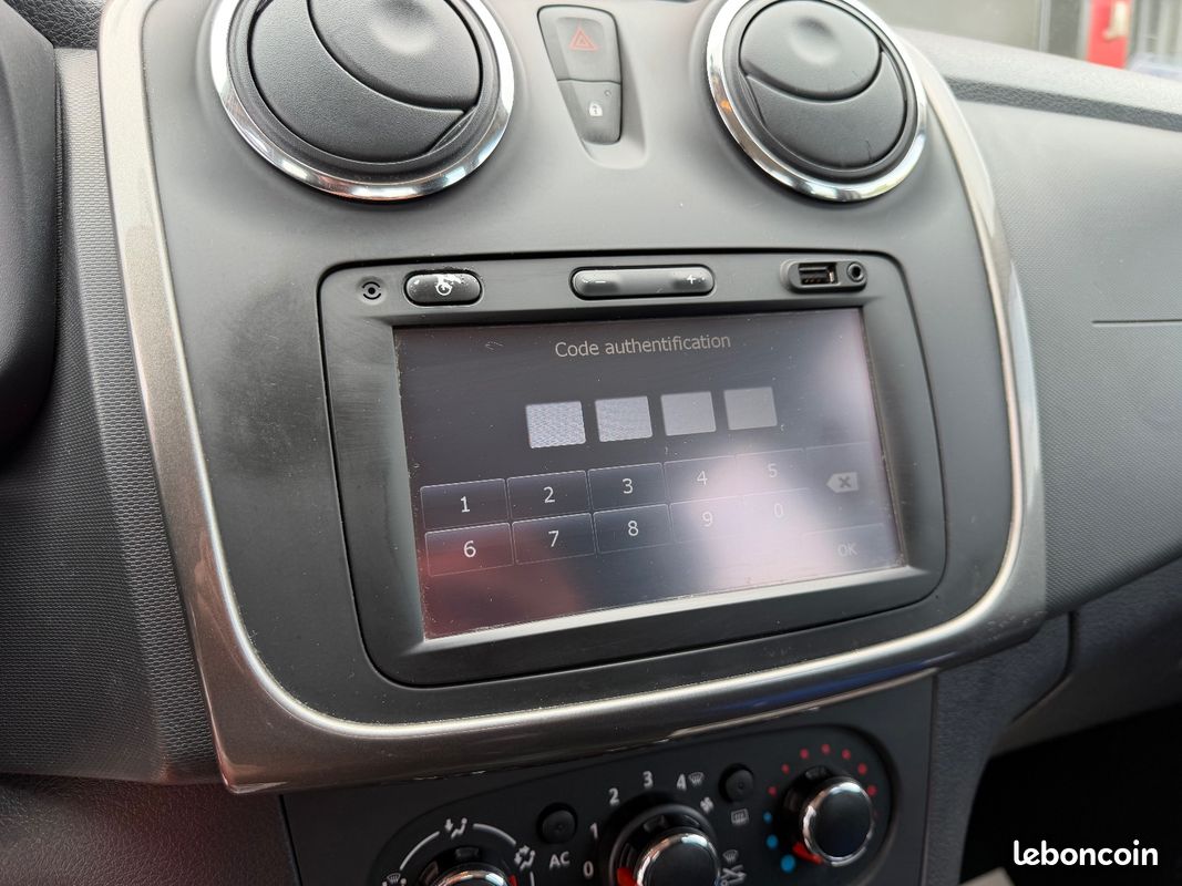 DACIA SANDERO 1.5 dCi 90 FAP Lauréate (image 37)