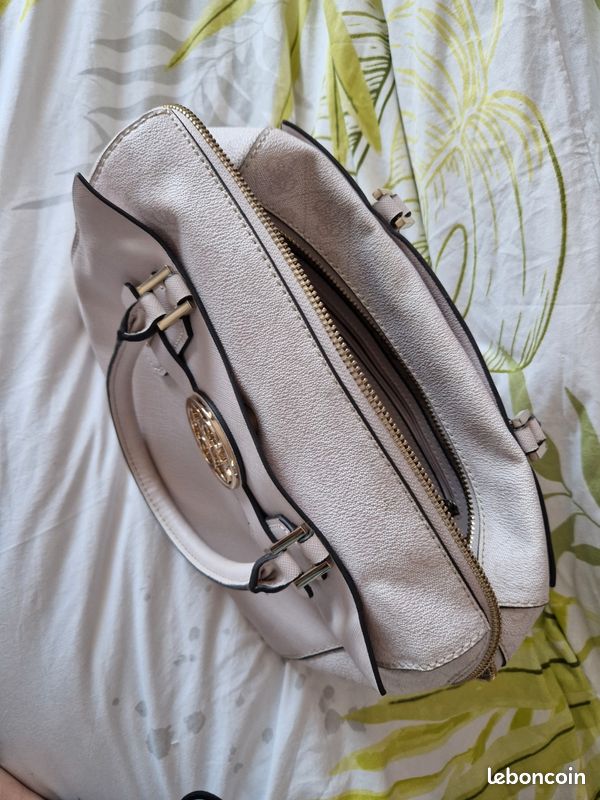 Sac à main Guess (image 10)