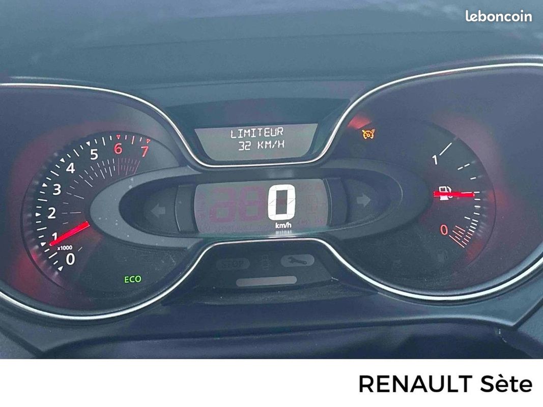 RENAULT Captur TCe 130 FAP SL Sunset (image 14)