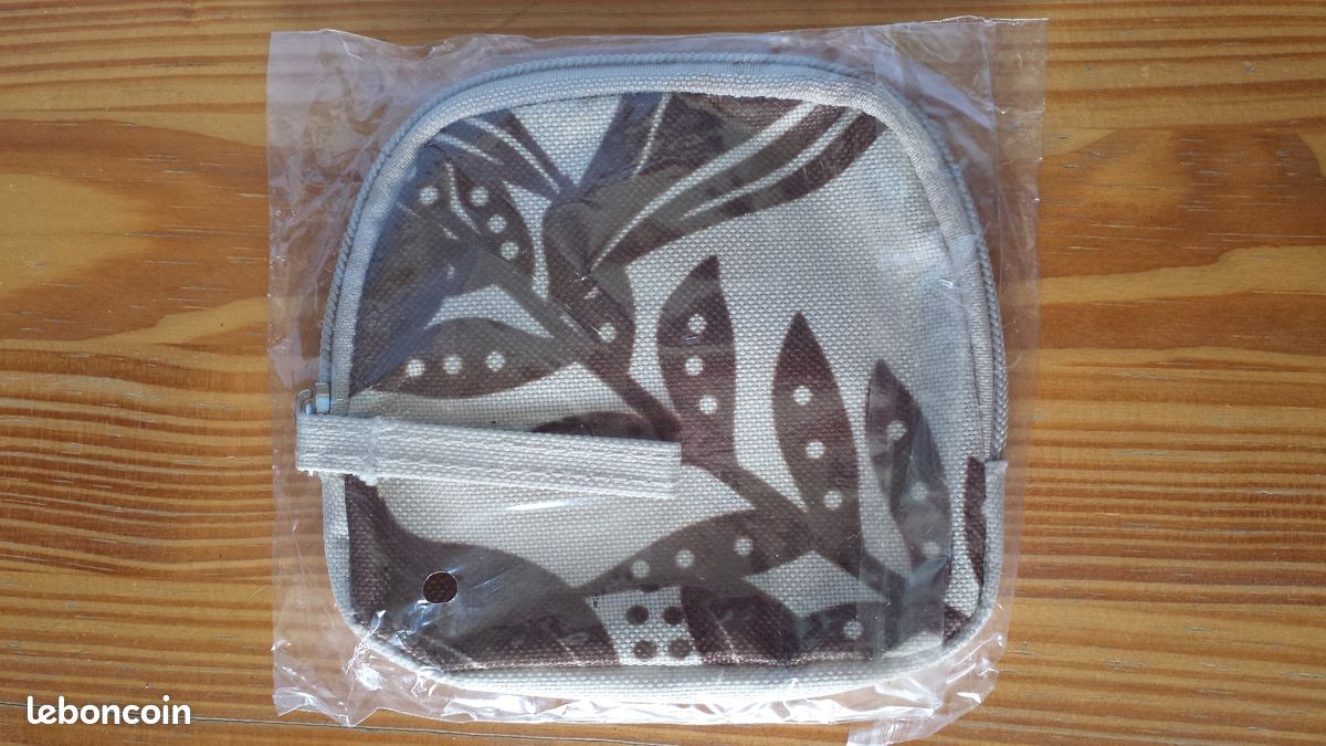 Porte monnaie beige (image 1)