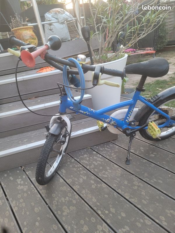 Velo enfant decathlon Btwin 16 pouces police (image 2)