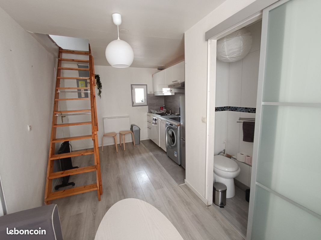 Appartement 1 pièce 17 m² · à Paris · 17 m² · 990 €/mois