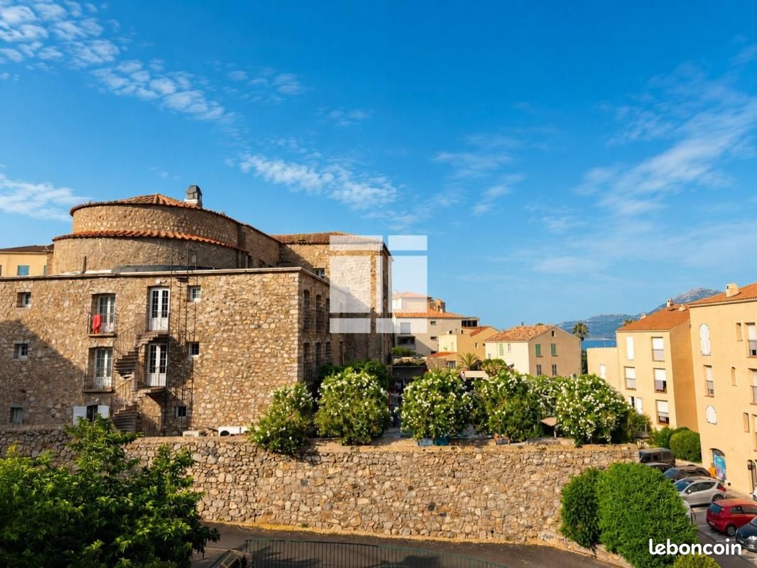 Appartement 4 pièces 86 m² · à Calvi · 86 m² · 280 000 €