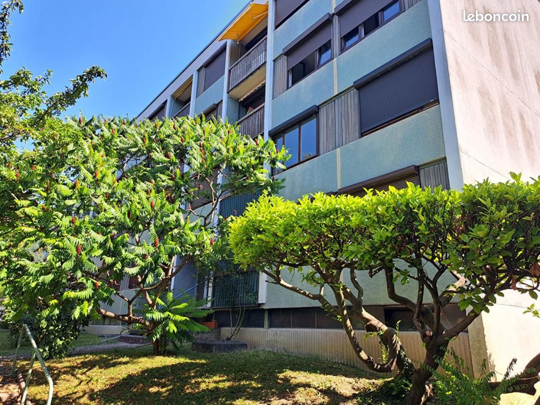 Appartement 4 pièces 80 m² · à Meylan · 80 m² · 245 000 €