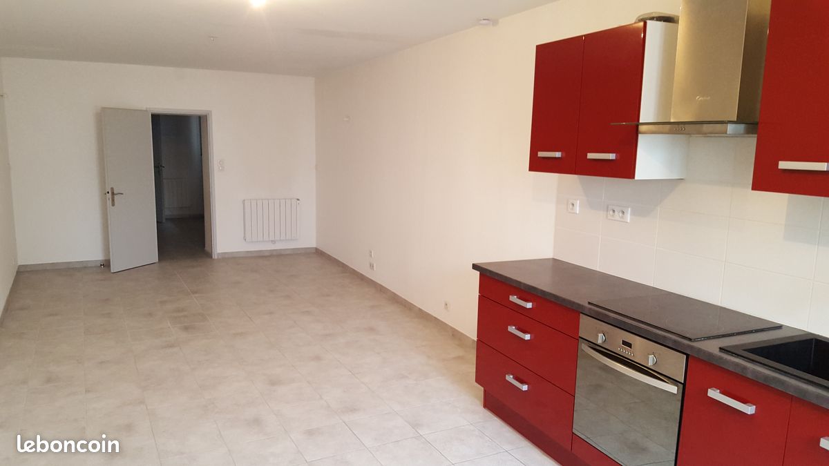 Appartement 3 pièces 68 m² · à Montluçon · 68 m² · 500 €