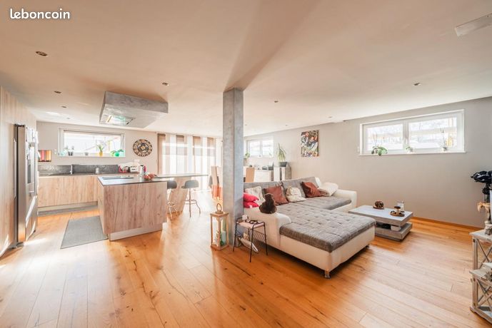 Maison 5 pièces 180 m²