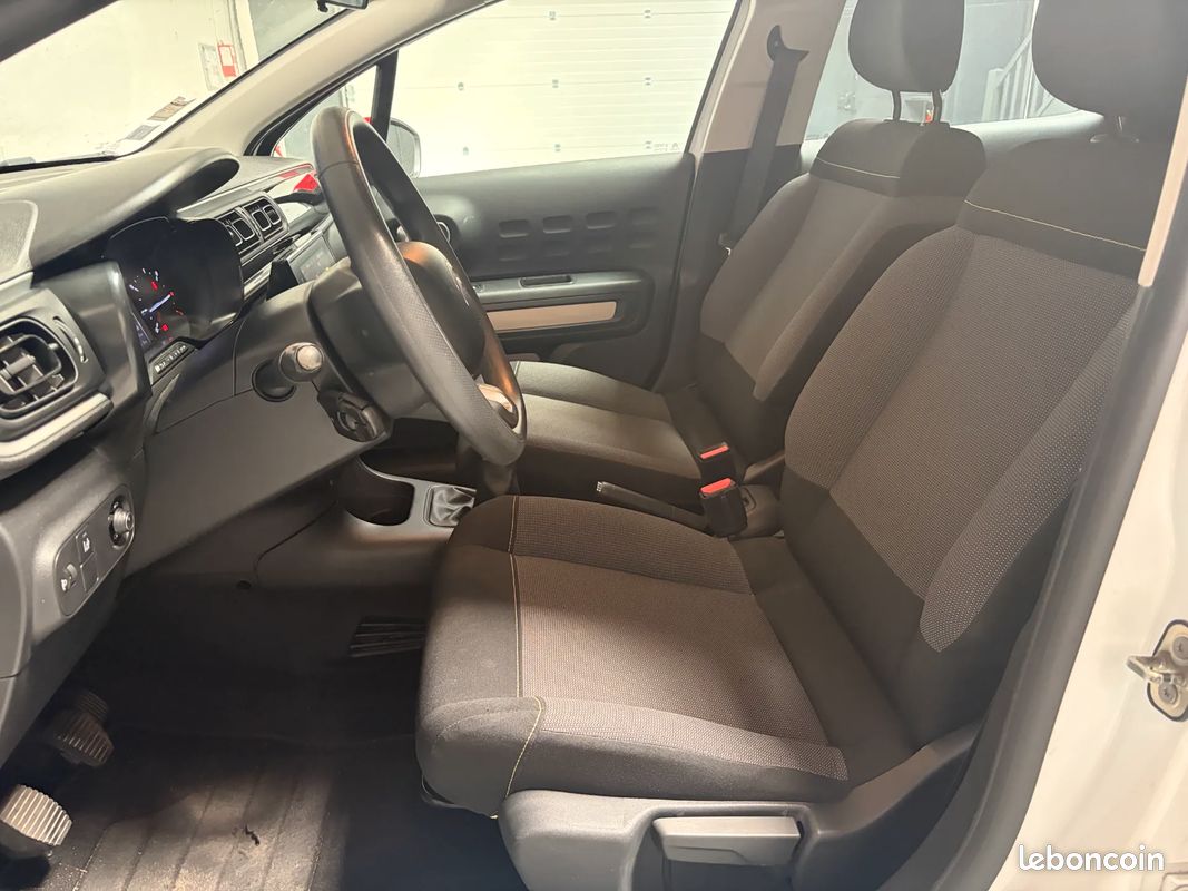 Citroen C3 Feel 82 ch - Origine France - Courroie effectuée - Radars de recul - GPS (image 7)