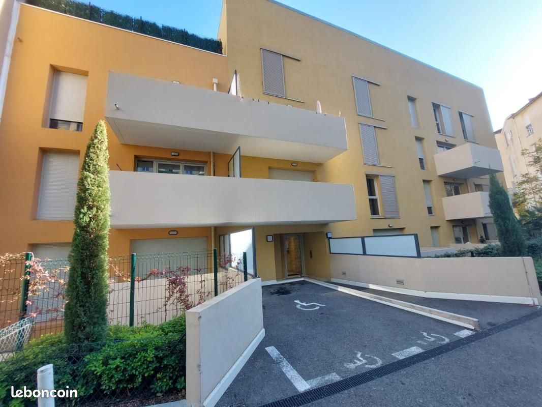 Appartement 4 pièces 74 m² · à Grasse · 74 m² · 1 147 €/mois