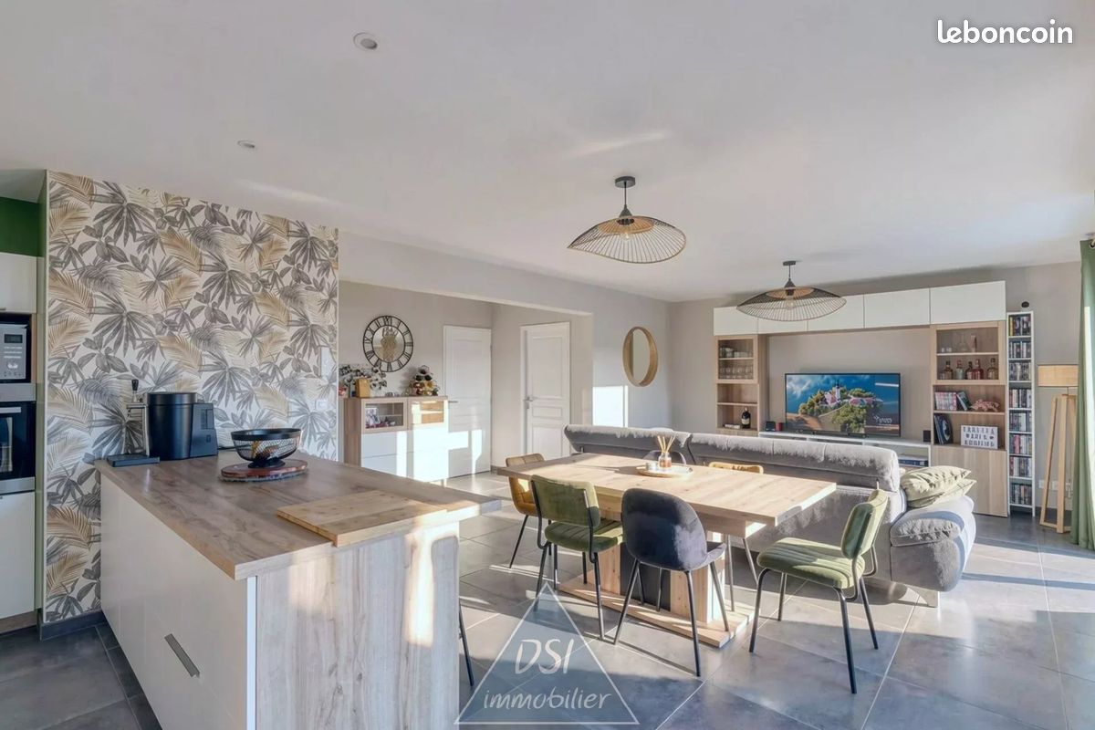 Appartement 4 pièces 100 m² · à Saint-Maurice-de-Beynost · 100 m² · 305 000 €