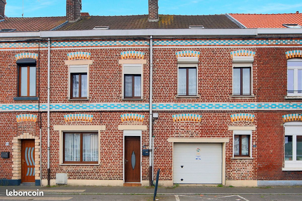 Maison 9 pièces 160 m² · à Carvin · 160 m² · 187 000 €
