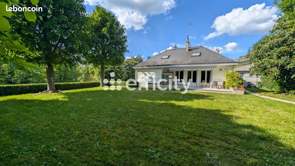 Maison 10 pièces 226 m² · à Rochecorbon · 226 m² · 660 000 €