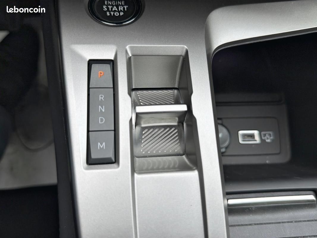 Peugeot 408 PureTech 130 ch S&S EAT8 Allure Pack (image 12)