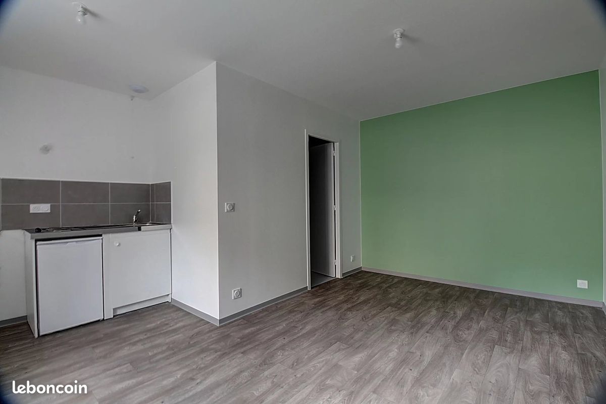 Appartement 1 pièce 24 m² · à Saint-Chamond · 24 m² · 231 €