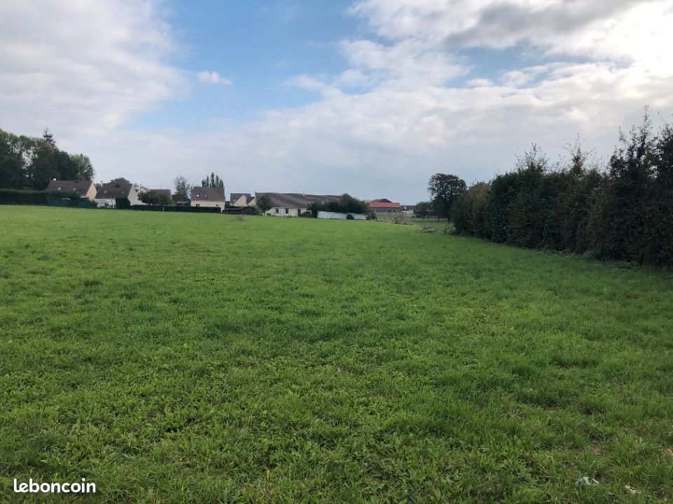 Terrain 1 523 m² Thury En Valois · à Thury-en-Valois · 90 000 €
