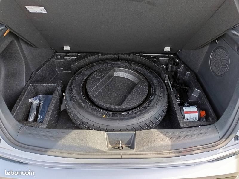 Toyota C-HR 122h Distinctive 2WD E-CVT (image 10)