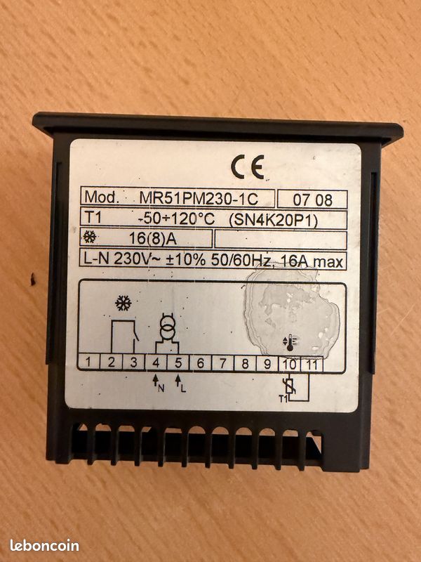 Thermostat MR51 De Johnson Controls : Froid/chaud Avec Sonde, Encastrable, Prêt à Poser