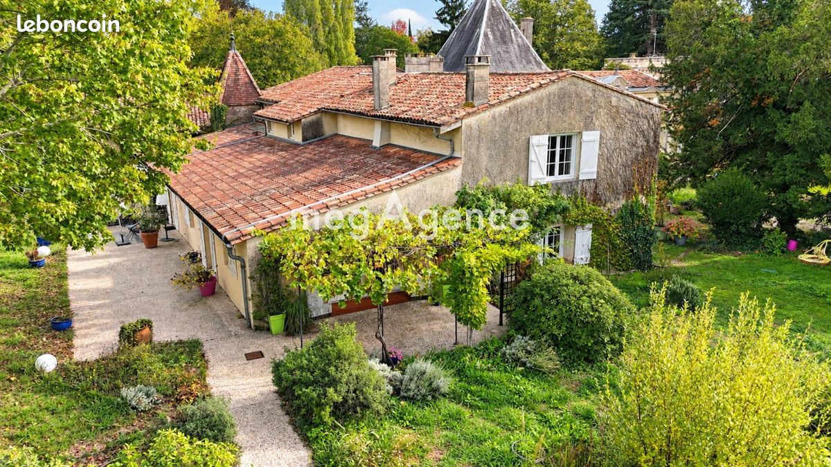 Maison 8 pièces 295 m² · à Camblanes-et-Meynac · 295 m² · 865 000 €