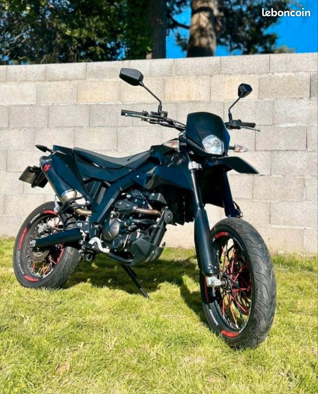 Moto Apprilia SX 125 excellent état (image 1)