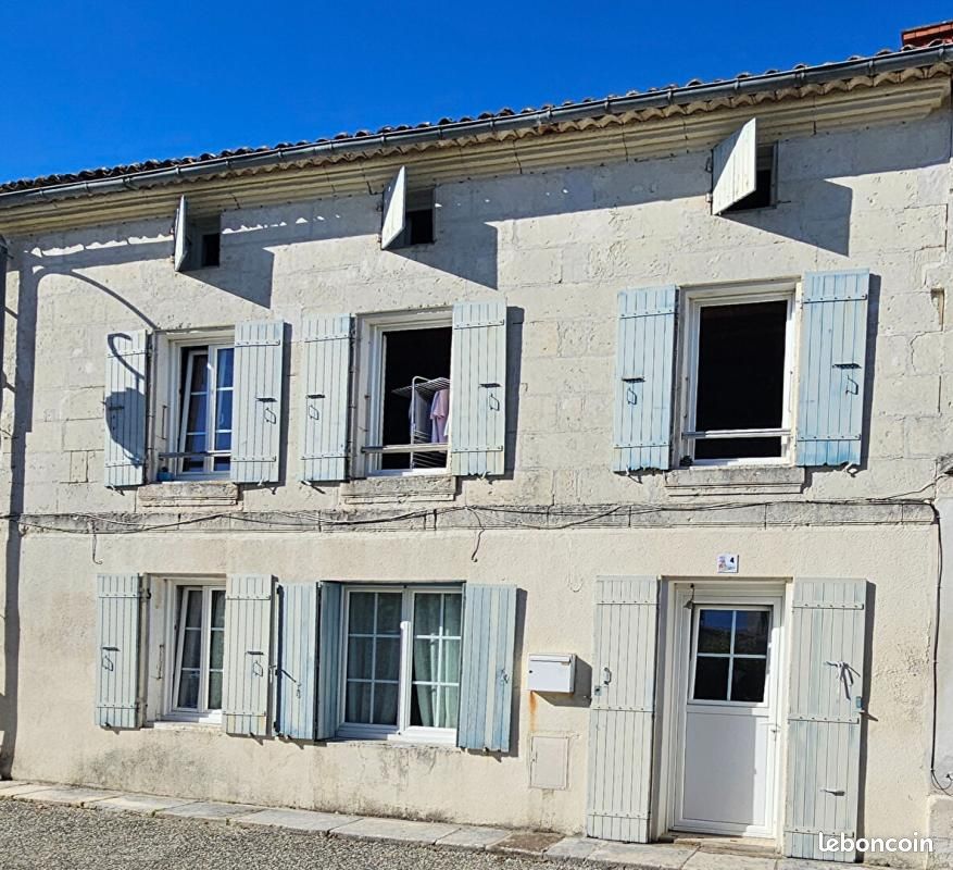 Maison 6 pièces 131 m² · à Saint-Georges-des-Coteaux · 131 m² · 169 900 €