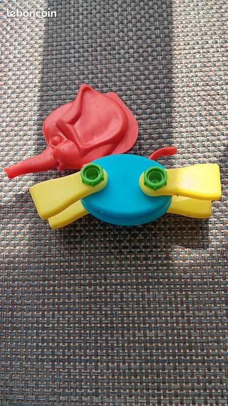 Jouet ELEPHANT En Plastique VINTAGE (image 3)