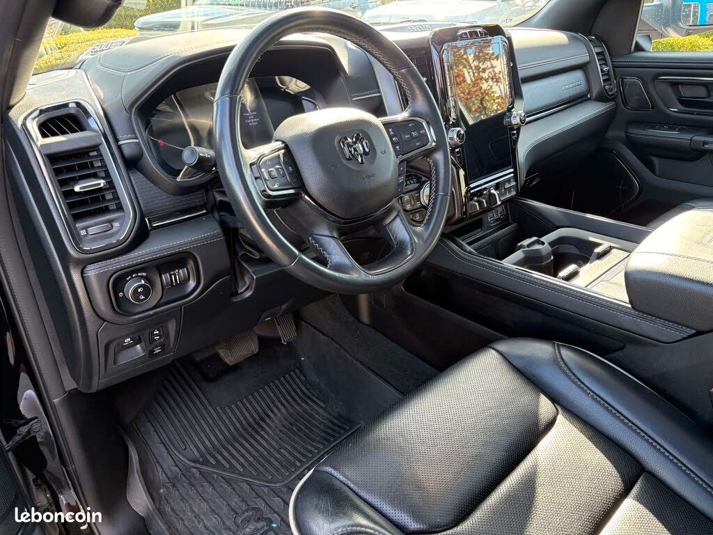 Dodge Ram 1500 V8 5,7L Limited Night Edition 2024 (image 9)
