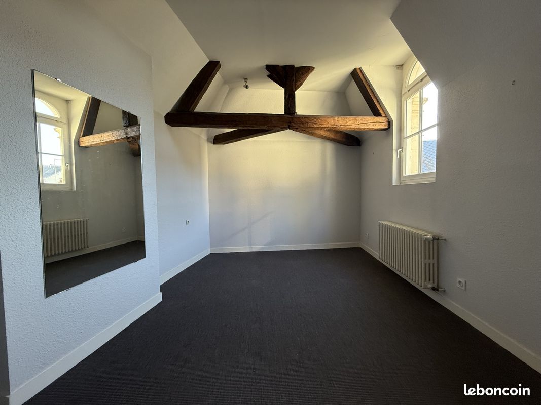 Maison a louer saumur - 10 pièce(s) - 500 m2 - Surfyn