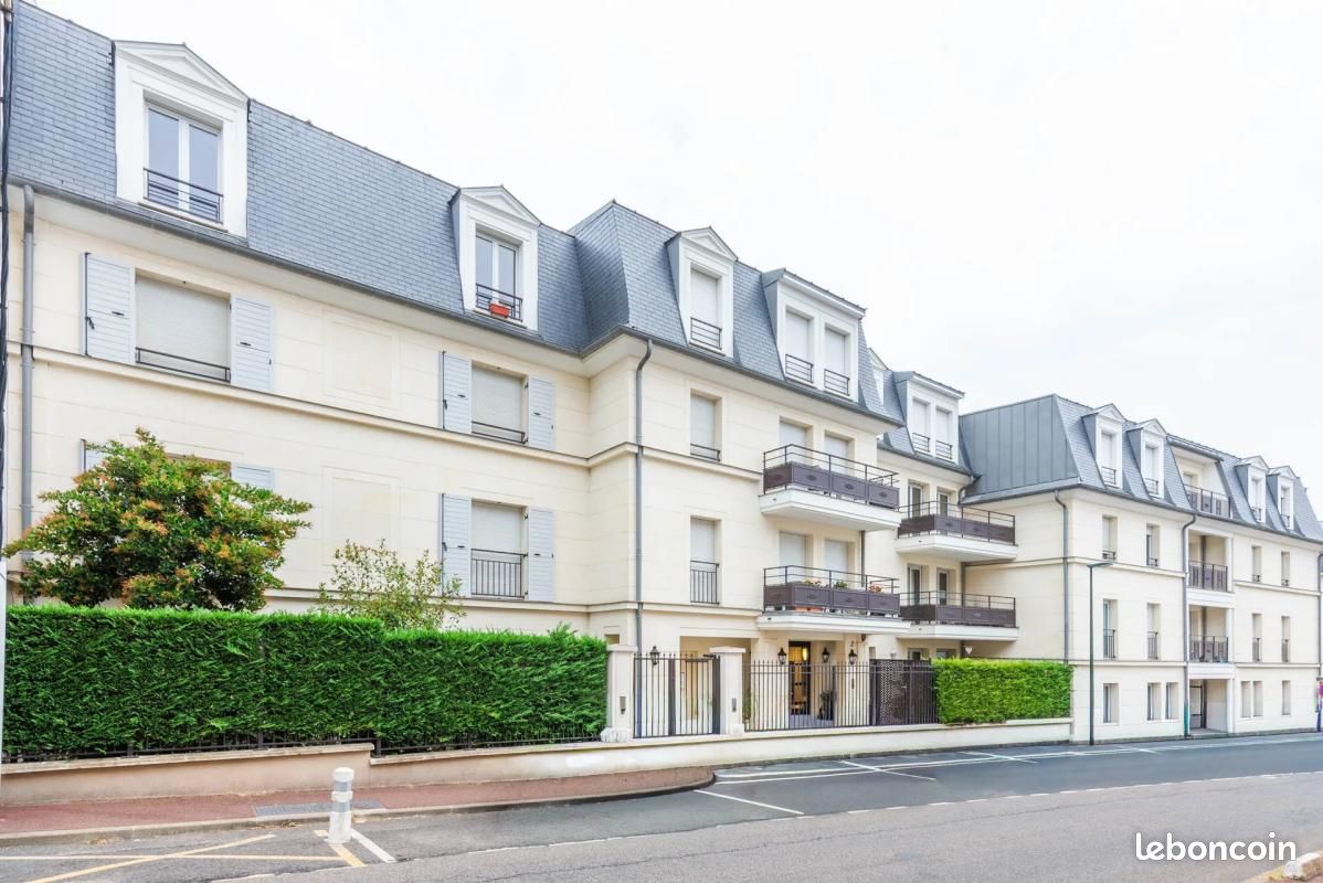 Appartement 2 pièces 45 m² · à Saint-Cyr-l'École · 45 m² · 249 000 €