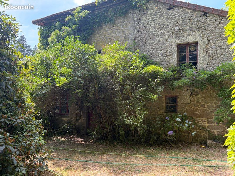 Maison 4 pièces 160 m² · à Saint-Sylvestre · 160 m² · 35 000 €