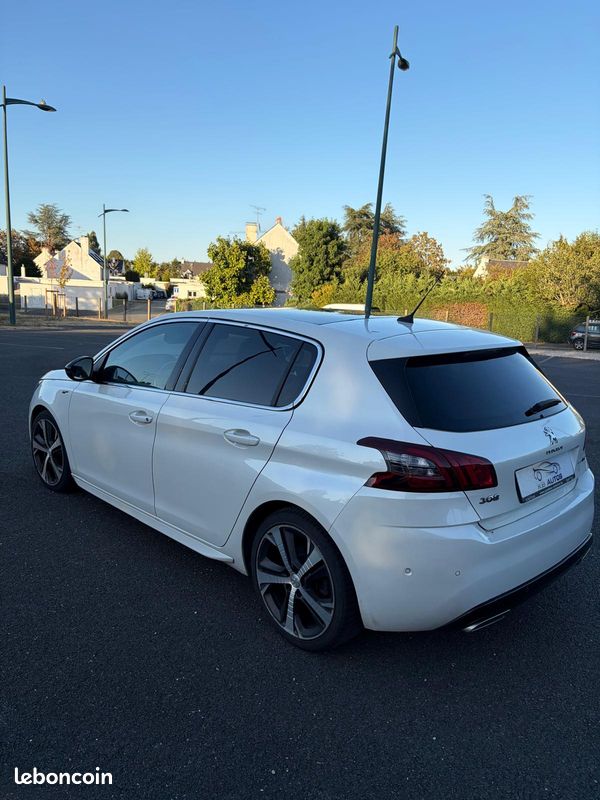 Peugeot 308 GT — troisième photo