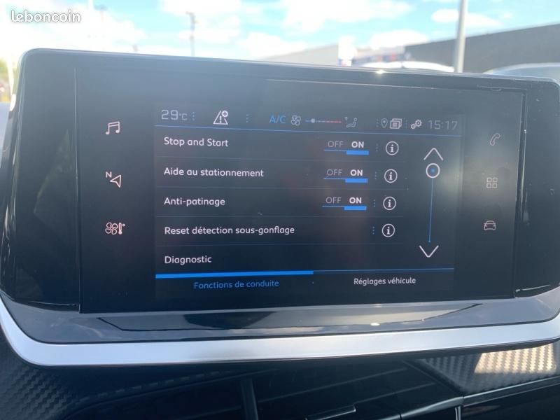 Peugeot 208 Affaire 1.2 PureTech 75ch S&S Premium (image 25)