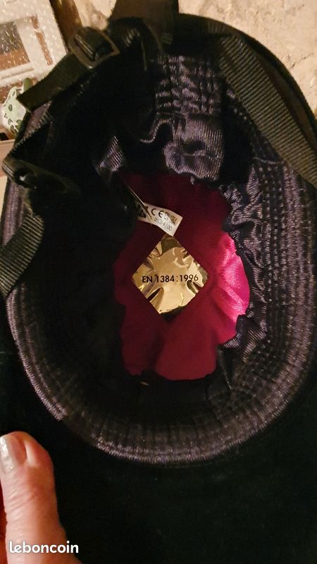 Bombe d équitation (image 2)
